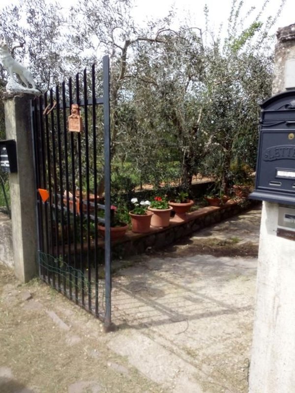 casa indipendente in vendita a Dicomano