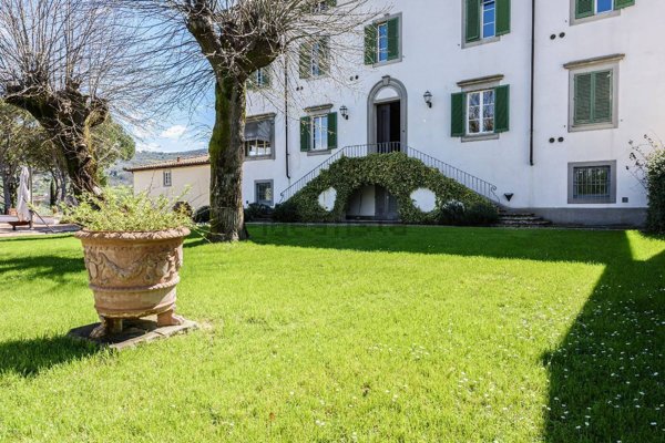 casa indipendente in vendita a Dicomano