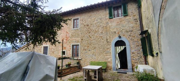casa indipendente in vendita a Dicomano in zona Frascole