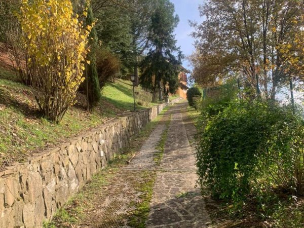 casa indipendente in vendita a Dicomano