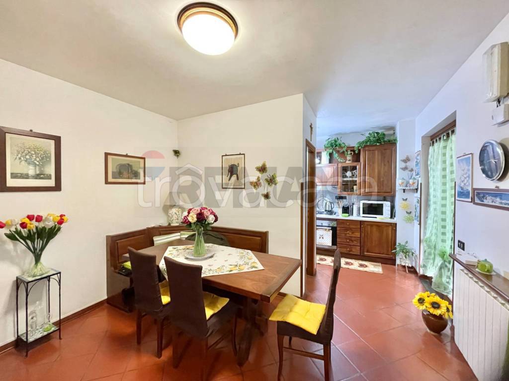 appartamento in vendita a Dicomano in zona Contea