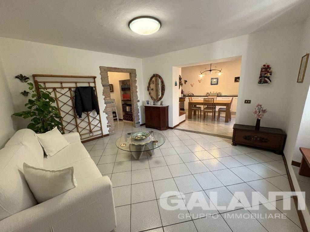 appartamento in vendita a Dicomano