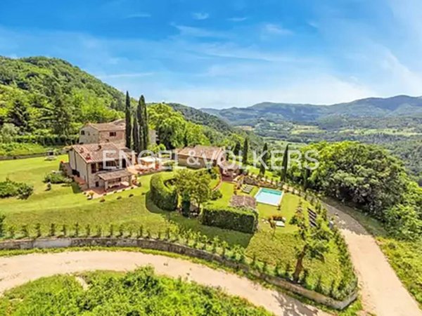 casa indipendente in vendita a Dicomano