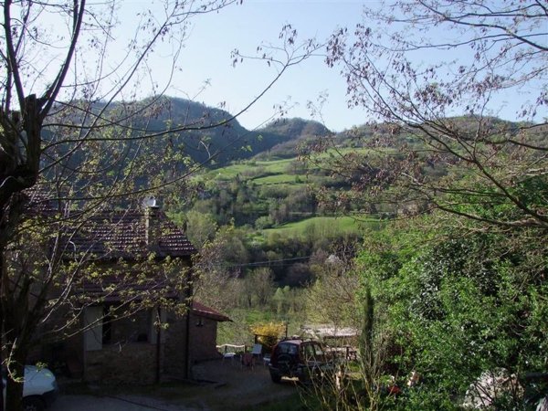 casa indipendente in vendita a Dicomano in zona Corella