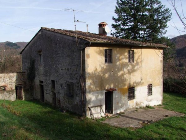 casa indipendente in vendita a Dicomano