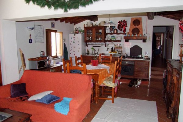 pentavano in vendita a Dicomano in zona Frascole