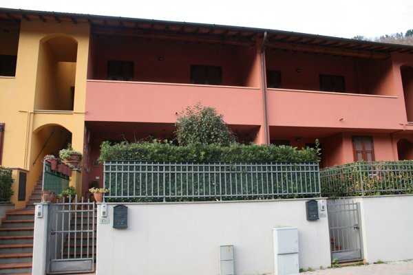 appartamento in vendita a Dicomano