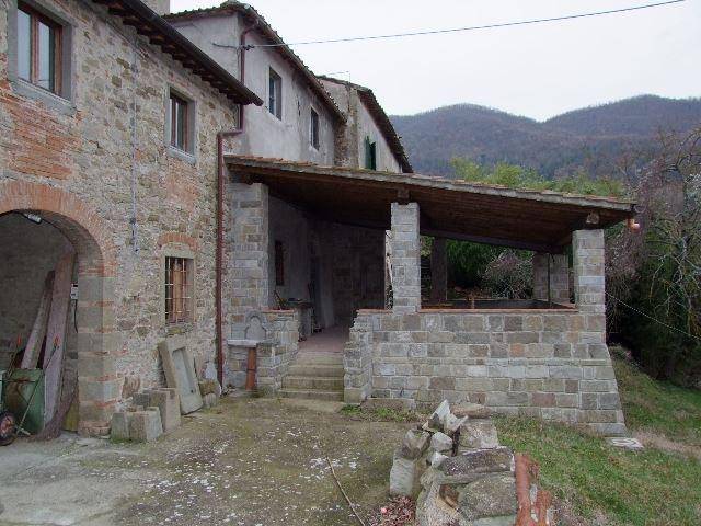 casa indipendente in vendita a Dicomano