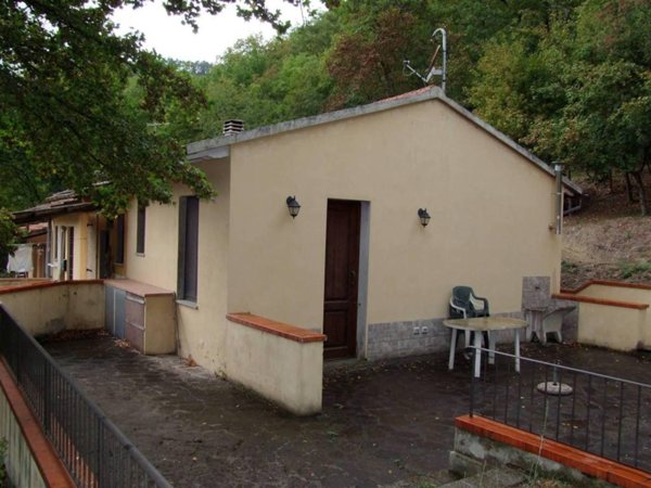 appartamento in vendita a Dicomano