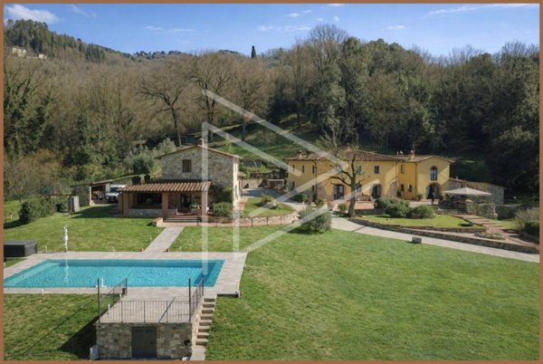 casa indipendente in vendita a Dicomano