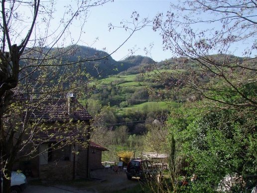 pentavano in vendita a Dicomano in zona Corella