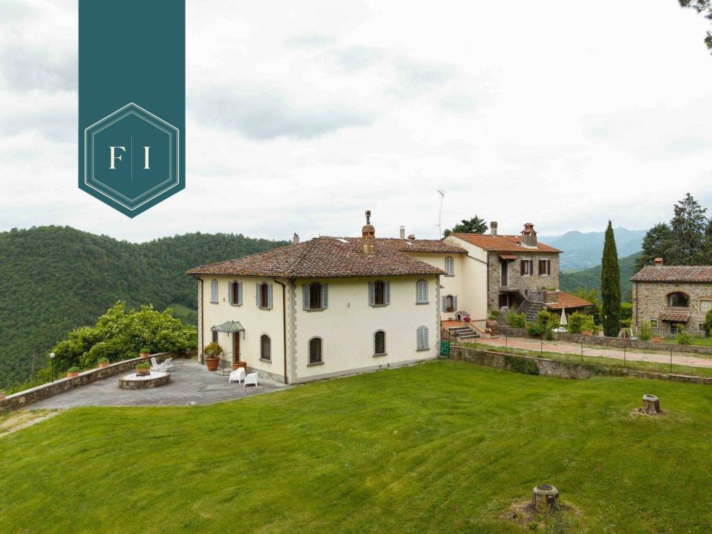 villa in vendita a Dicomano