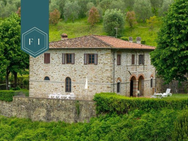 villa in vendita a Dicomano