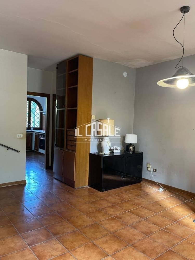casa indipendente in vendita a Dicomano in zona Celle