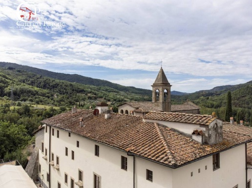 casa indipendente in vendita a Dicomano in zona Contea