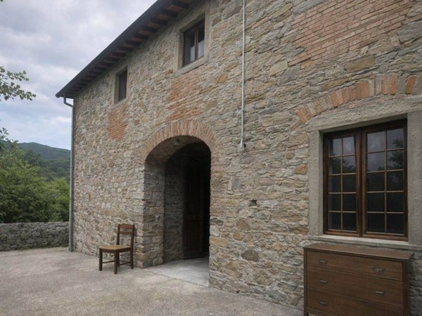 casa indipendente in vendita a Dicomano