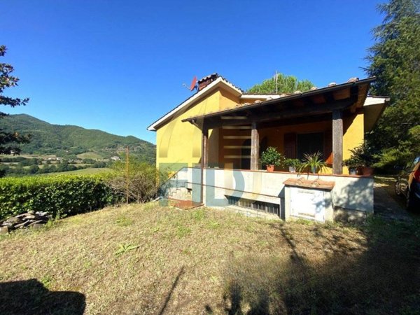 casa indipendente in vendita a Dicomano in zona Frascole