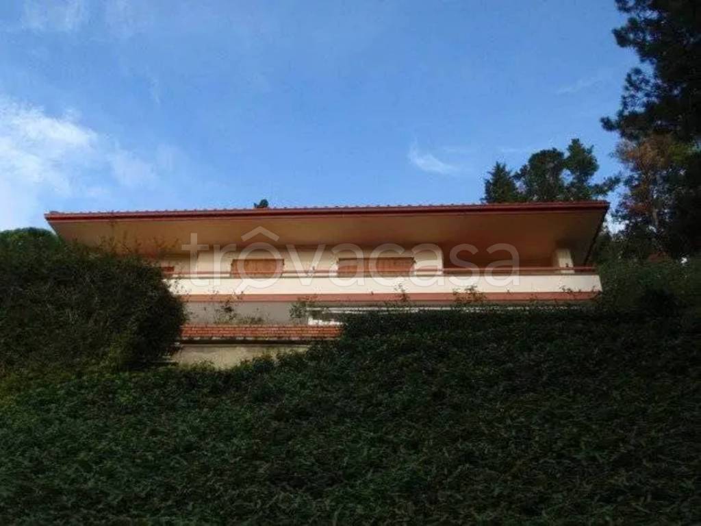 casa indipendente in vendita a Dicomano