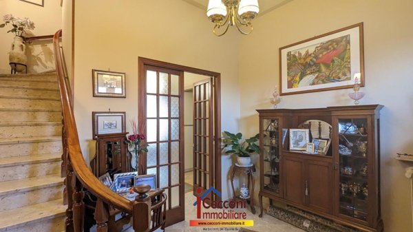 casa indipendente in vendita ad Empoli in zona Centro Storico
