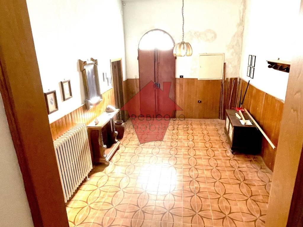 appartamento in vendita ad Empoli in zona Fontanella