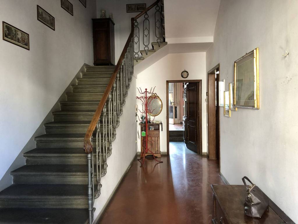 casa indipendente in vendita ad Empoli in zona Centro Storico