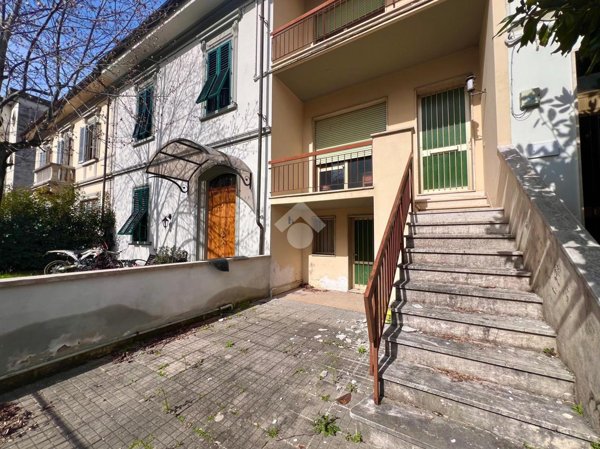 casa indipendente in vendita ad Empoli in zona Monterappoli