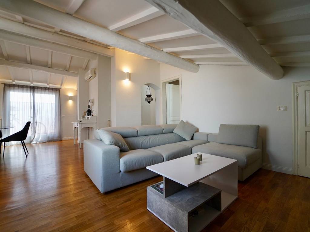 appartamento in vendita ad Empoli in zona Pontorme