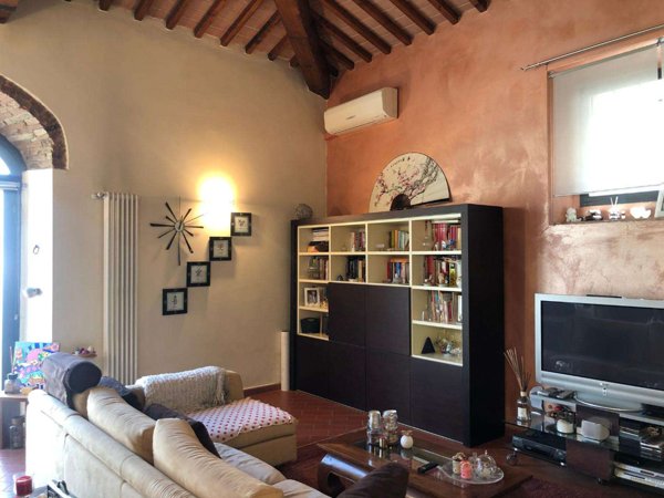 casa semindipendente in vendita ad Empoli in zona Monterappoli