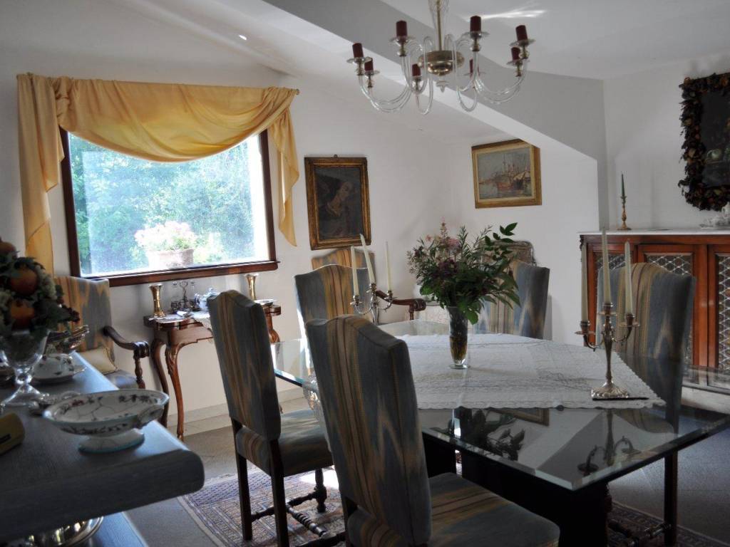 casa indipendente in vendita ad Empoli in zona Corniola