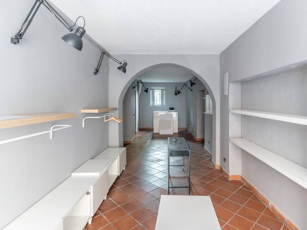 negozio in vendita ad Empoli