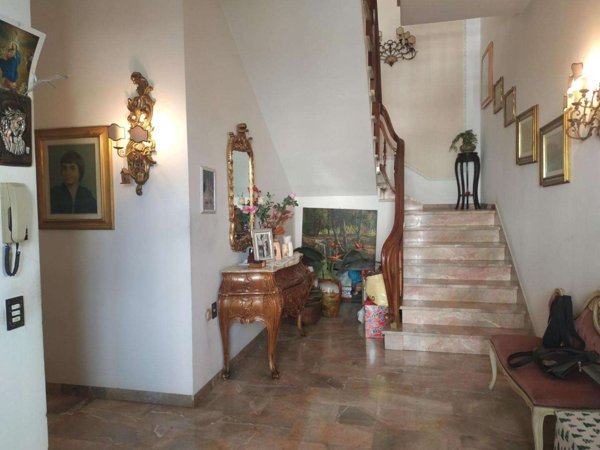 intera palazzina in vendita ad Empoli