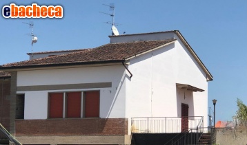 casa indipendente in vendita ad Empoli in zona Centro Storico