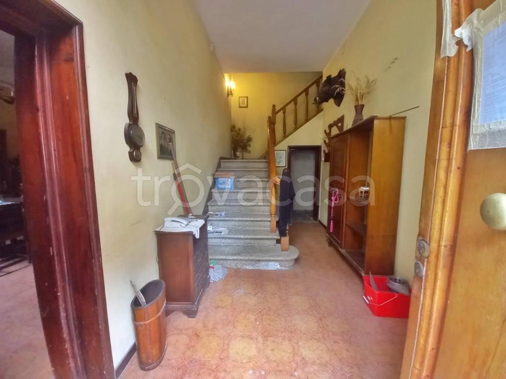 casa indipendente in vendita ad Empoli in zona Fontanella