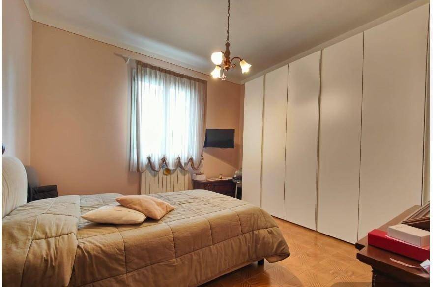 casa indipendente in vendita ad Empoli in zona Centro Storico