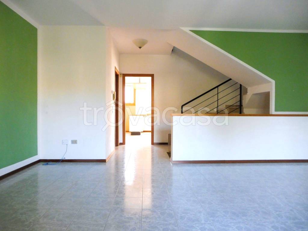 casa indipendente in vendita ad Empoli in zona Serravalle