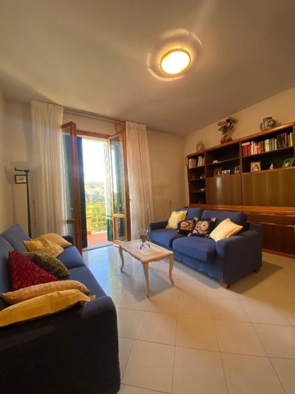 casa indipendente in vendita ad Empoli in zona Serravalle