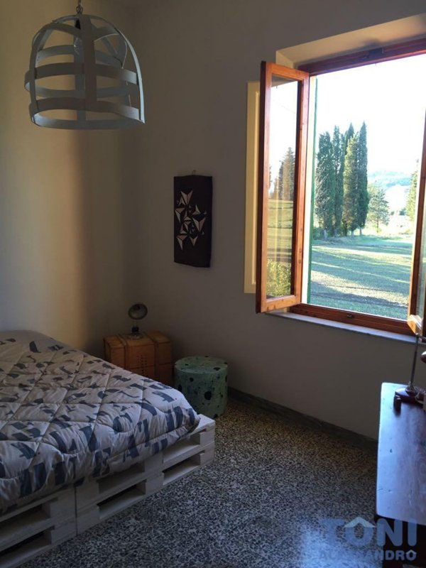 casa indipendente in vendita ad Empoli in zona Pozzale