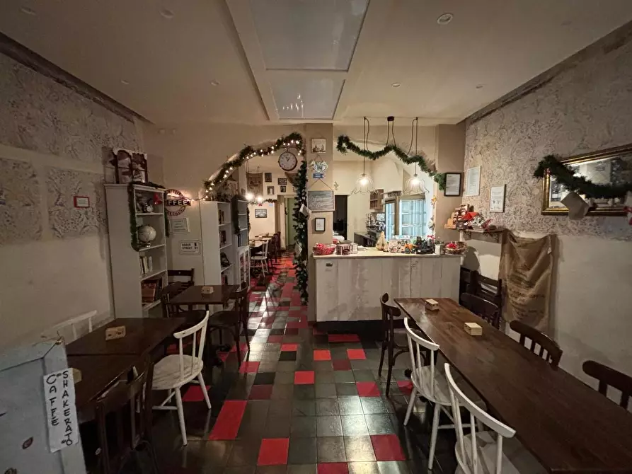 negozio in vendita ad Empoli in zona Centro Storico