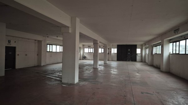 negozio in vendita ad Empoli