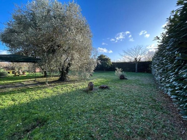 casa indipendente in vendita ad Empoli in zona Marcignana