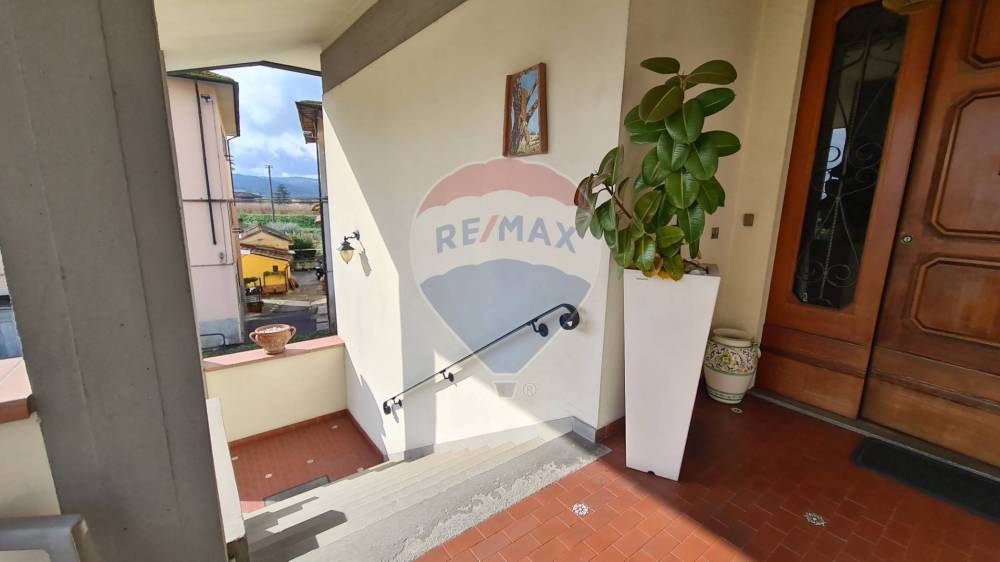 casa indipendente in vendita ad Empoli in zona Sant'Andrea