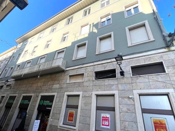 negozio in vendita ad Empoli