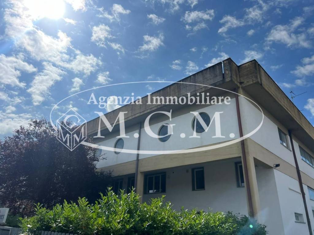 ufficio in vendita ad Empoli in zona Centro Storico