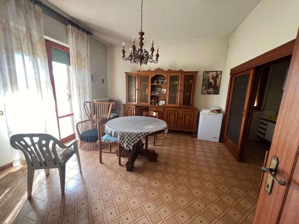 appartamento in vendita ad Empoli in zona Avane