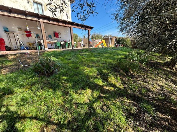 intera palazzina in vendita ad Empoli