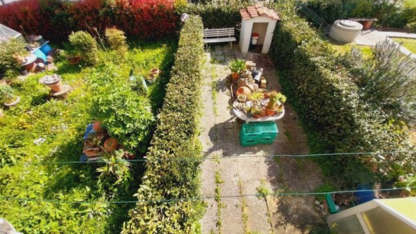 casa indipendente in vendita ad Empoli in zona Avane