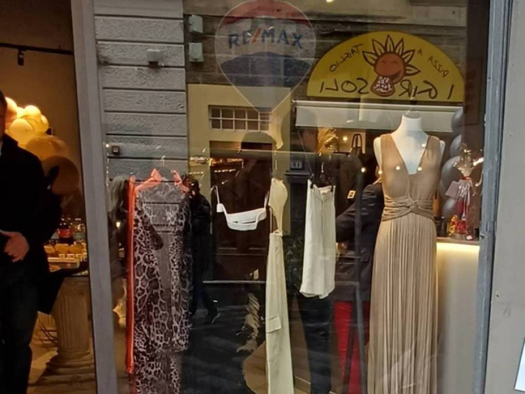negozio in vendita ad Empoli