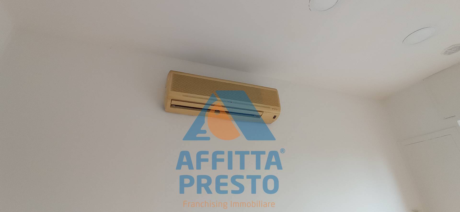 locale di sgombero in vendita ad Empoli