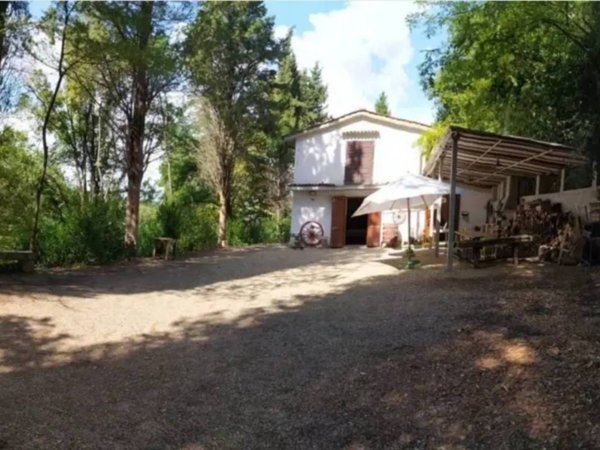 casa indipendente in vendita ad Empoli in zona Corniola