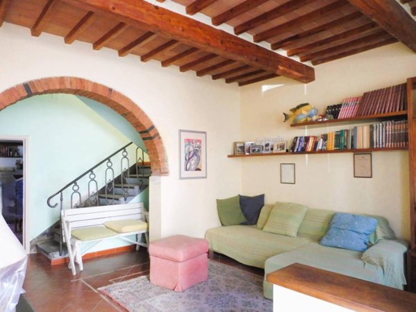 casa indipendente in vendita ad Empoli in zona Avane